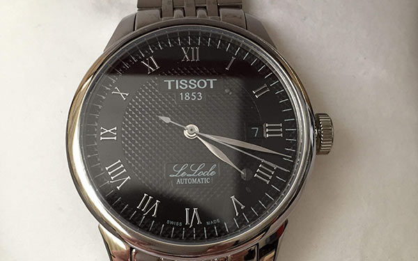 天梭手表進水應該如何處理（手表進水）