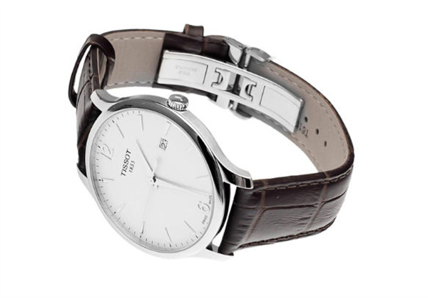 揭秘天梭腕表劃痕背后的故事:日常防護小竅門助你重煥光彩 揭秘天梭腕表劃痕背后的故事:日常防護小竅門助你重煥光彩