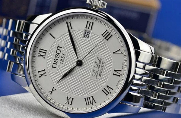 天梭表殼割手？輕松應(yīng)對技巧大揭秘！