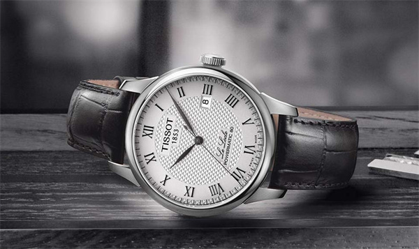 天梭的前表蓋打開圖解